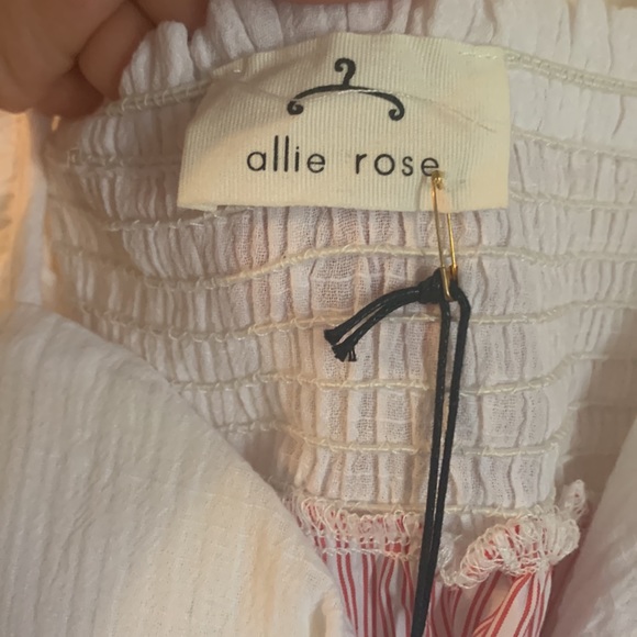 Large red and white top. New with tags. - Picture 3 of 3